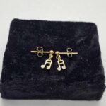 Petites boucles d'oreilles Croches – Image 2