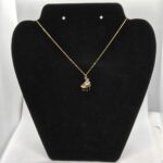 Collier petit piano - Chaine or – Image 3